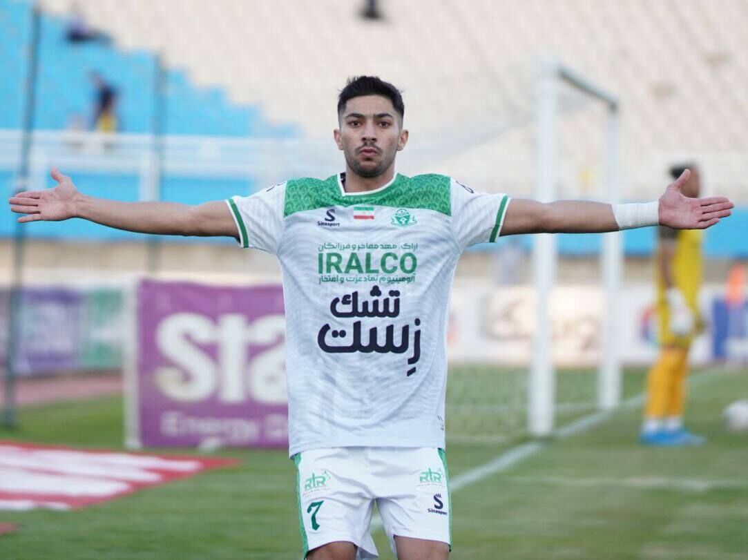 بازیکن بزرگ لیگ برتر - استقلال و پرسپولیس