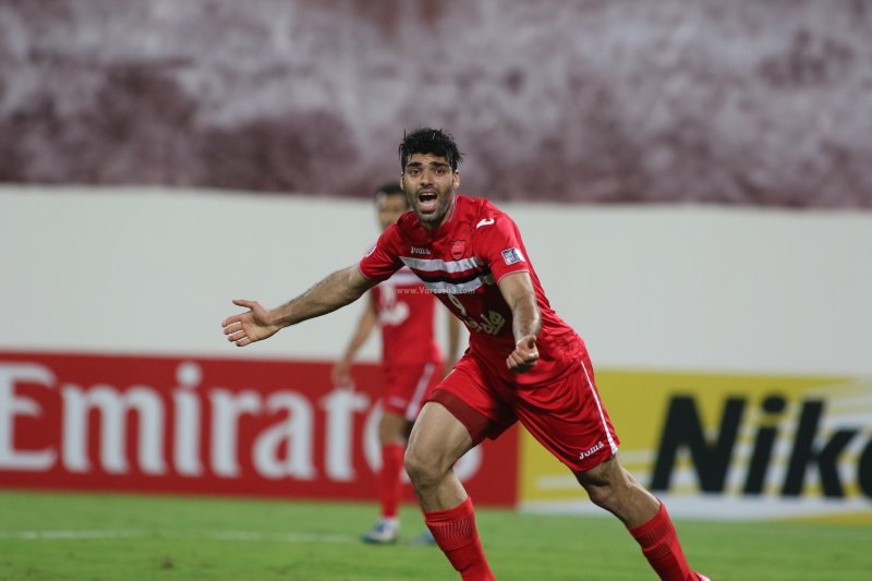 طارمی در لباس پرسپولیس