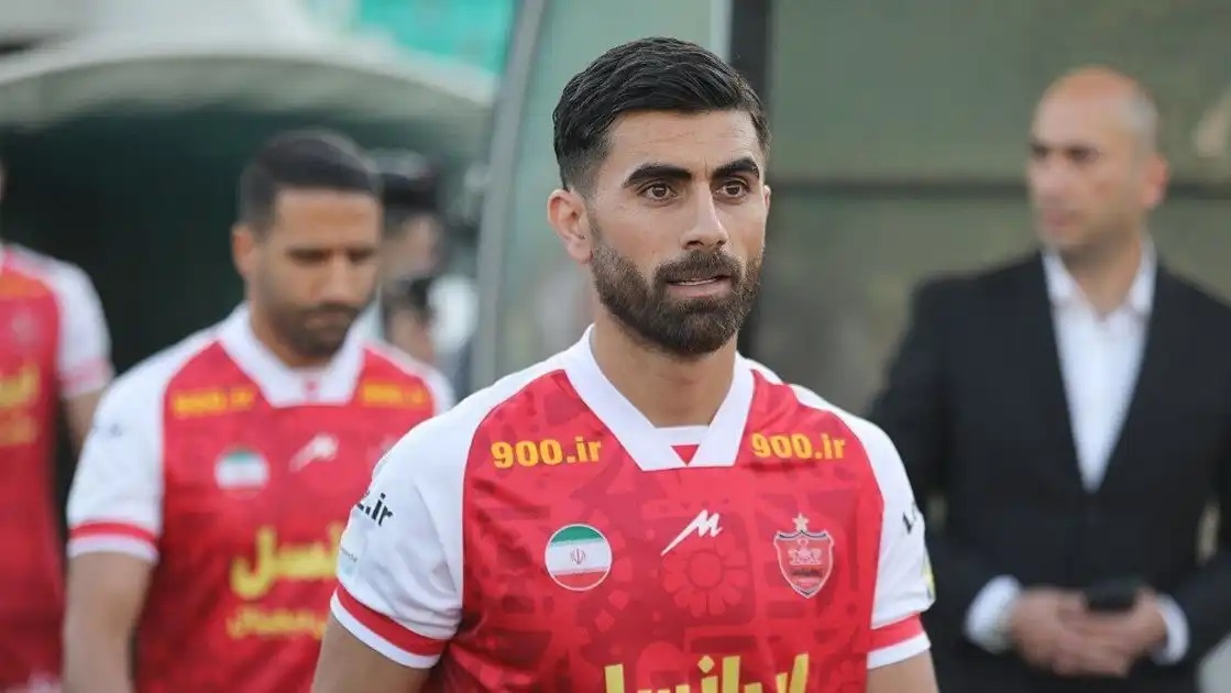 هافبک دفاعی پرسپولیس