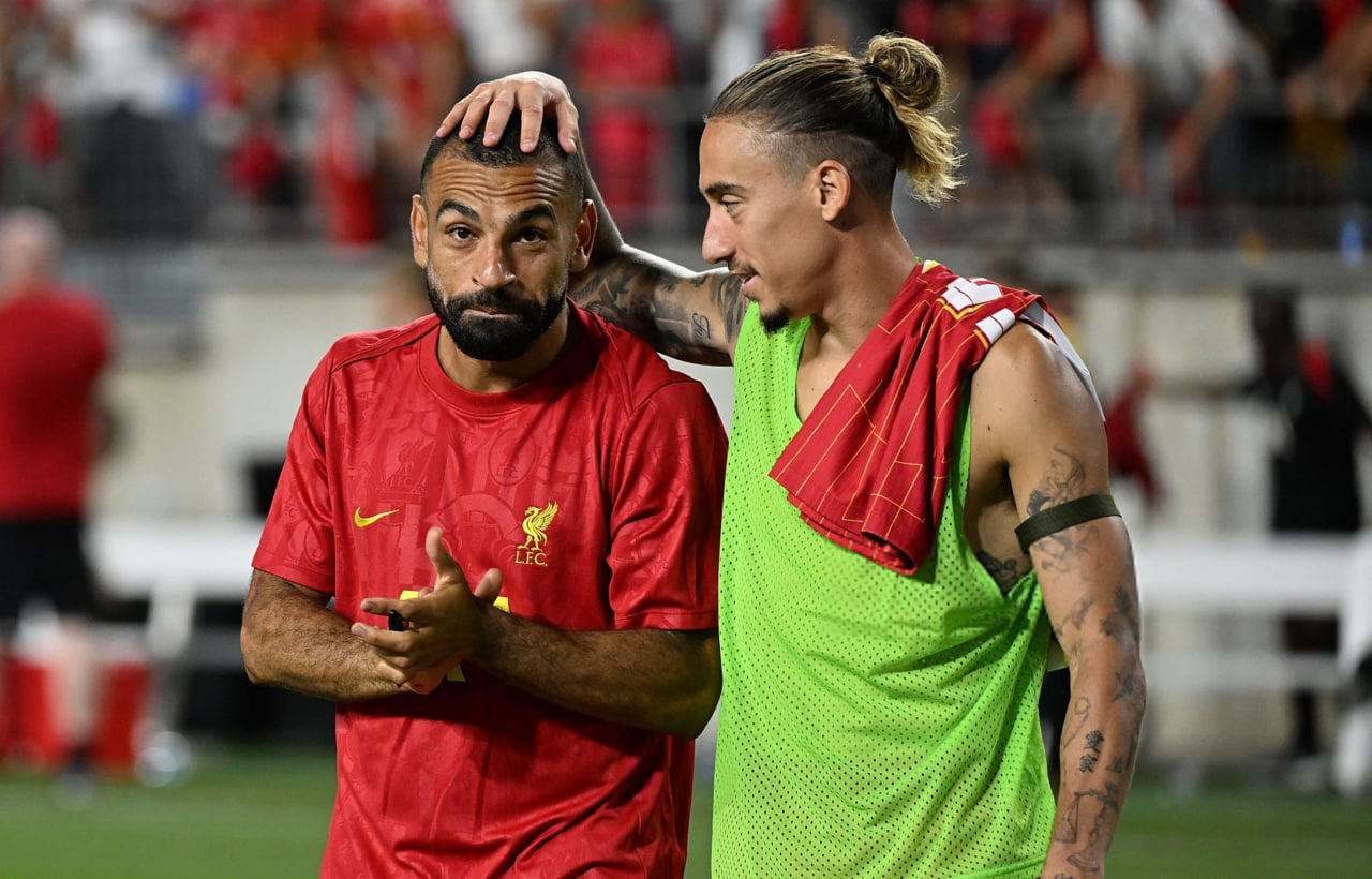 محمد صلاح و کوستاس سیمیکاس در پیراهن لیورپول